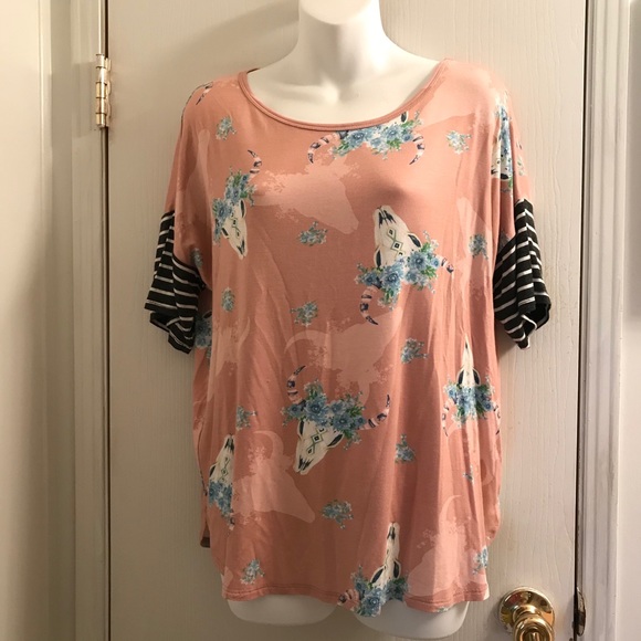 (Small) Mauve Mid Western Floral Cow Skull Top - Picture 2 of 5